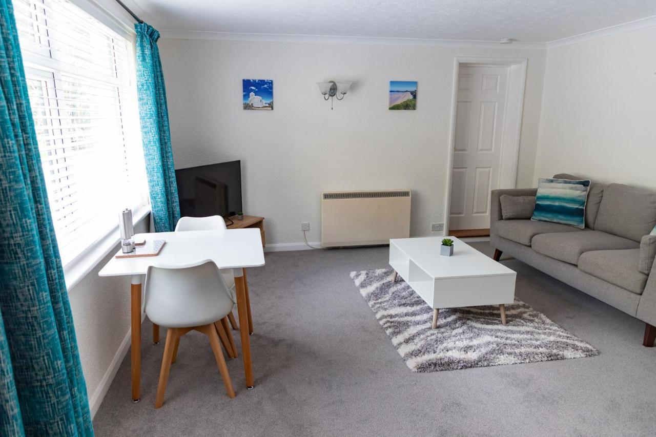 2 Chatsworth Riverscape Apartments - Peaceful Apartment In Great Location With Free Parking Overlooking The Gannel Just A Short Walk From Newquays Incredible Beaches And Local Amenities Ньюки Экстерьер фото