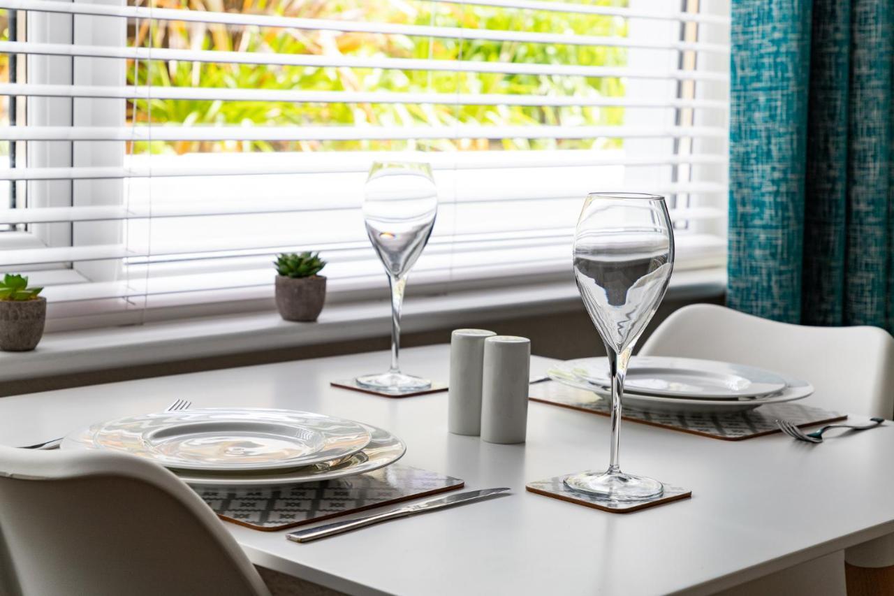 2 Chatsworth Riverscape Apartments - Peaceful Apartment In Great Location With Free Parking Overlooking The Gannel Just A Short Walk From Newquays Incredible Beaches And Local Amenities Ньюки Экстерьер фото